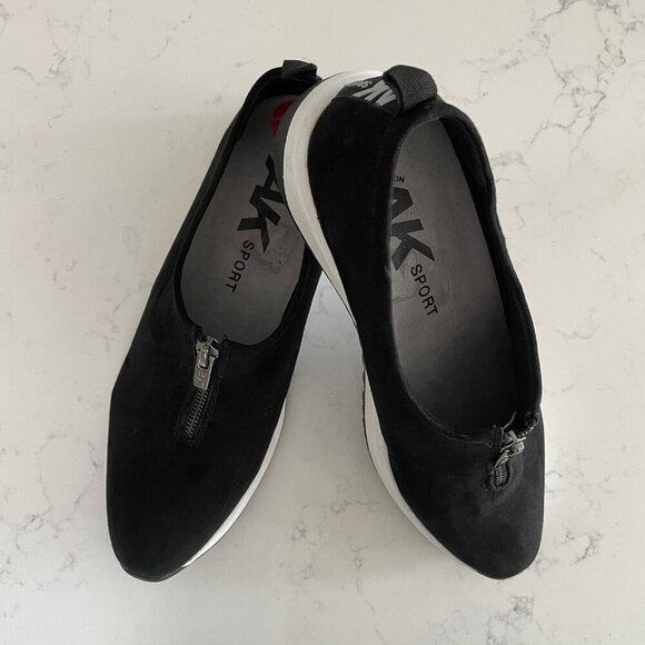 Anne Klein AK Sport Slip On w Zip Up Closure Fabric Sneakers Black & White Sz 10 - Picture 4 of 11